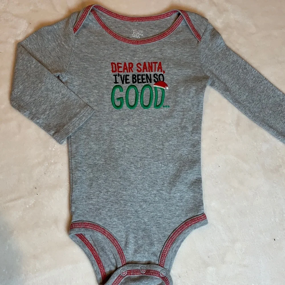 🎅🏼Carter’s Gray Dear Santa Onesie 12 mos. EUC